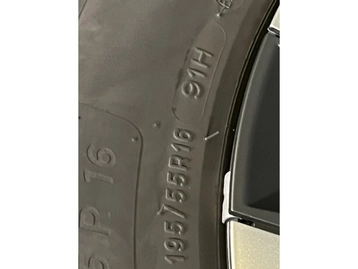 Image véhicule  Peugeot 208 (13)