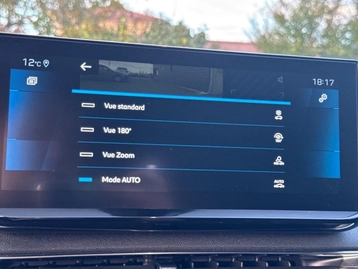 Image véhicule Peugeot 3008 (44) Image véhicule Peugeot 3008 (44)