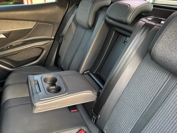 Image véhicule Peugeot 3008 (24) Image véhicule Peugeot 3008 (24)