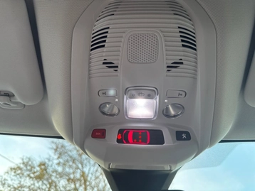 Image véhicule Peugeot 3008 (43) Image véhicule Peugeot 3008 (43)