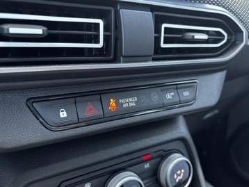 Image véhicule  Dacia SANDERO (25)