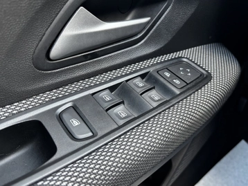 Image véhicule  Dacia SANDERO (32)