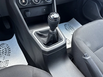 Image véhicule  Dacia SANDERO (28)