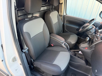 Image véhicule  Renault KANGOO (12)