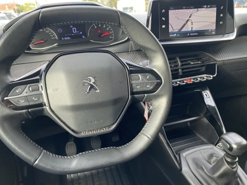 Image véhicule  Peugeot 208 (6)