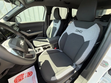 Image véhicule  Dacia BIGSTER (8)