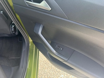 Image véhicule  Volkswagen TAIGO (15)