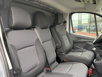Image véhicule  Renault TRAFIC (28)