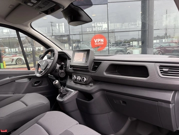 Image véhicule  Renault TRAFIC (35)
