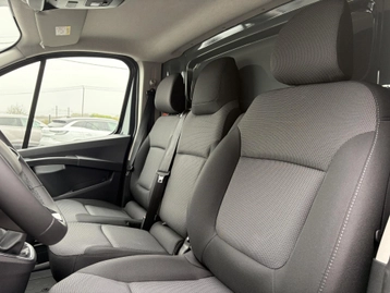 Image véhicule  Renault TRAFIC (18)