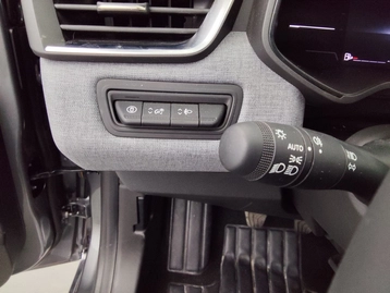 Image véhicule  Renault CLIO V (11)