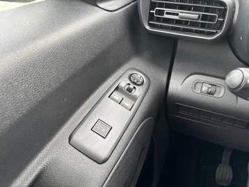 Image véhicule  Toyota PROACE (15)