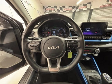 Image véhicule  Kia STONIC (11)
