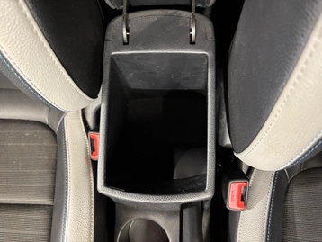 Image véhicule  Kia STONIC (19)