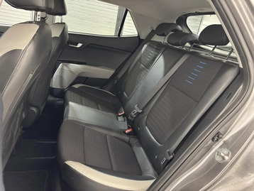 Image véhicule  Kia STONIC (21)