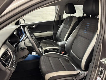 Image véhicule  Kia STONIC (9)