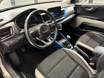 Image véhicule  Kia STONIC (10)