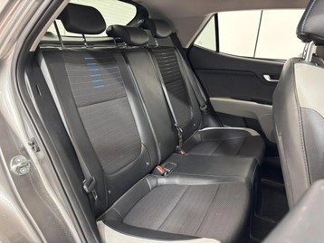 Image véhicule  Kia STONIC (28)