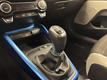 Image véhicule  Kia STONIC (17)