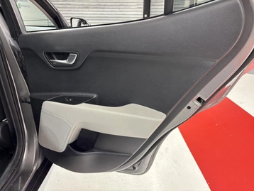 Image véhicule  Kia STONIC (27)