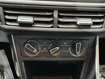 Image véhicule  Volkswagen POLO (13)