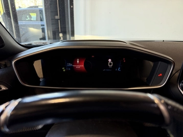 Image véhicule  Peugeot 2008 (10)