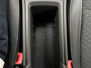 Image véhicule  Volkswagen T-ROC (41)
