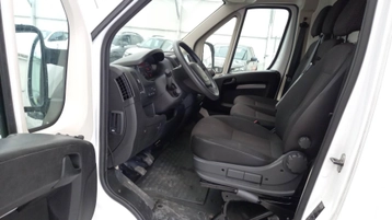 Image véhicule  Peugeot BOXER FOURGON (7)