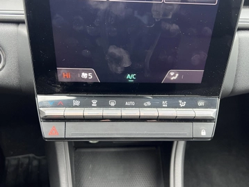 Image véhicule  Renault CAPTUR (42)