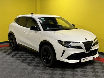 Image véhicule Alfa Romeo JUNIOR (8) Image véhicule Alfa Romeo JUNIOR (8)