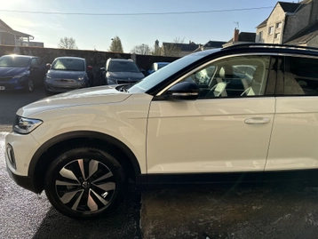 Image véhicule  Volkswagen T-ROC (1)