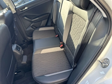 Image véhicule  Volkswagen T-ROC (3)