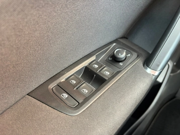 Image véhicule  Volkswagen TOURAN (18)