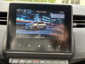 Image véhicule  Renault CLIO (30)