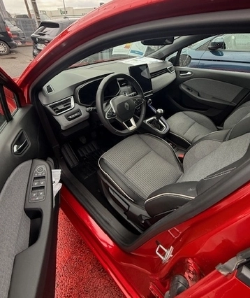 Image véhicule  Renault CLIO V (3)