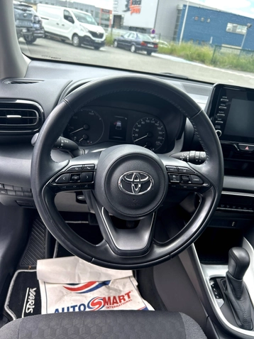 Image véhicule  Toyota YARIS (10)
