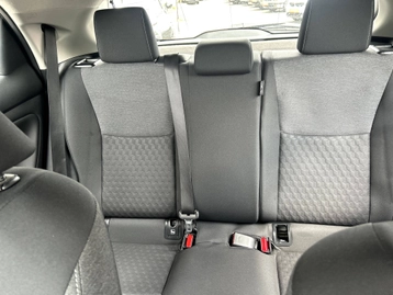 Image véhicule  Toyota YARIS (14)