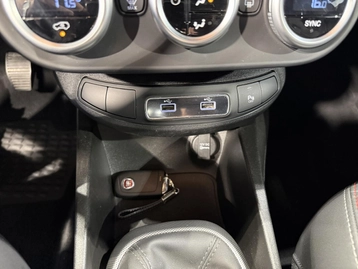 Image véhicule Fiat 500X (17) Image véhicule Fiat 500X (17)