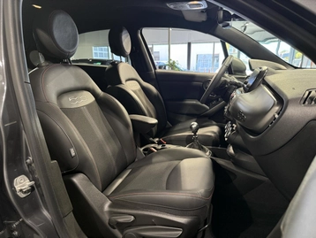 Image véhicule Fiat 500X (32) Image véhicule Fiat 500X (32)