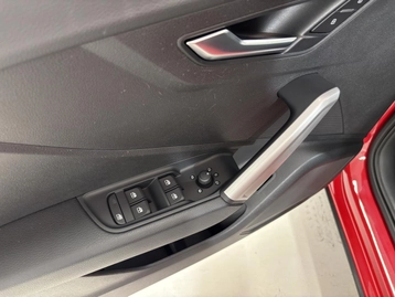 Image véhicule  Audi Q2 (8) Image véhicule  Audi Q2 (8)