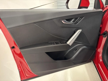Image véhicule  Audi Q2 (7) Image véhicule  Audi Q2 (7)