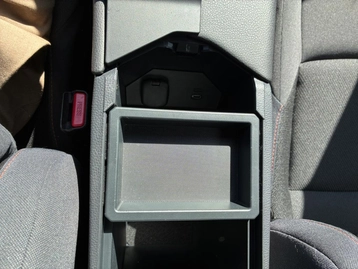 Image véhicule  Toyota C-HR (36)