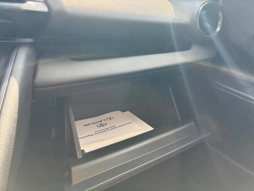 Image véhicule  Toyota C-HR (37)