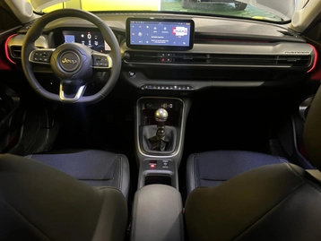 Image véhicule Jeep AVENGER (28) Image véhicule Jeep AVENGER (28)