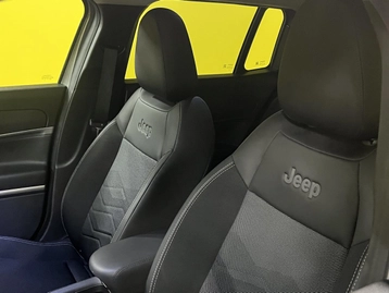 Image véhicule Jeep AVENGER (34) Image véhicule Jeep AVENGER (34)