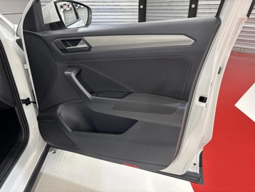 Image véhicule  Volkswagen T-ROC (24)