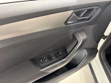 Image véhicule  Volkswagen T-ROC (8)
