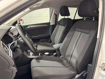 Image véhicule  Volkswagen T-ROC (9)