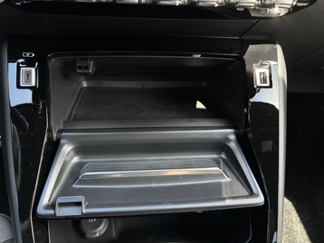 Image véhicule  Peugeot 208 (19)