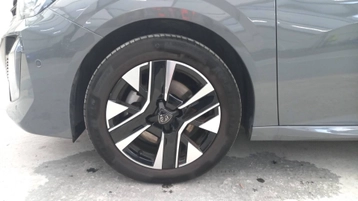 Image véhicule  Peugeot 208 (10)